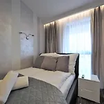 Vip Modrzejewska דירה