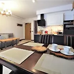 Vip Modrzejewska Apartment