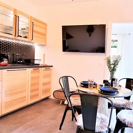 Vip Modrzejewska Apartment