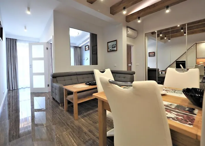 Vip Modrzejewska 公寓