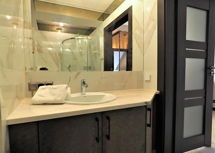 Vip Modrzejewska 公寓